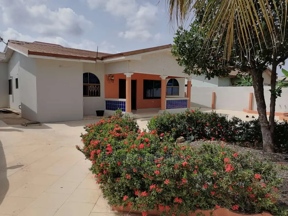 3bdrm House in E a Properties, Ghana Flag for Sale