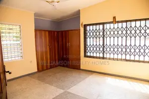 4bdrm House in Community 20, Spintex for sale