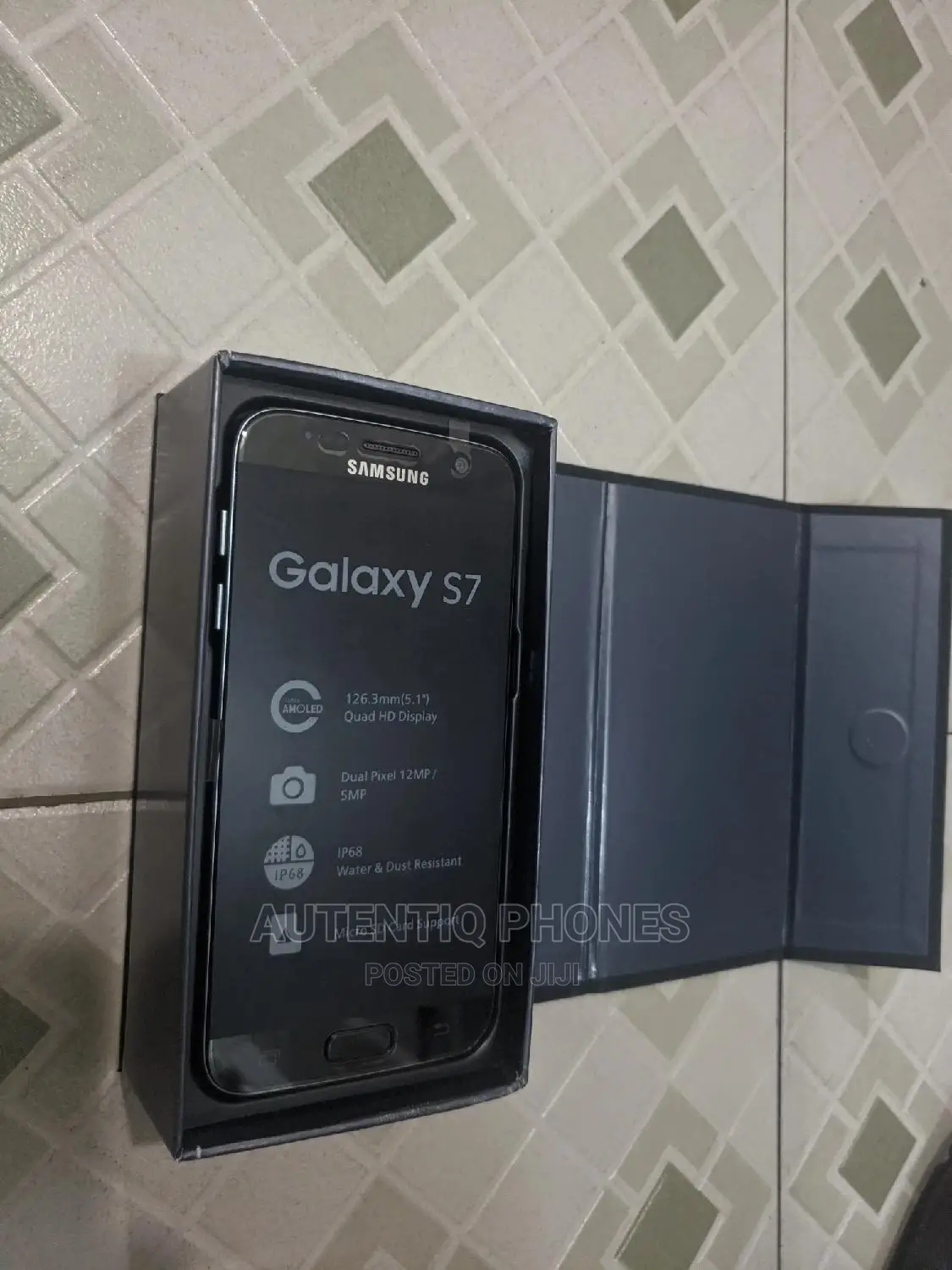 New Samsung Galaxy S7 32 GB Black