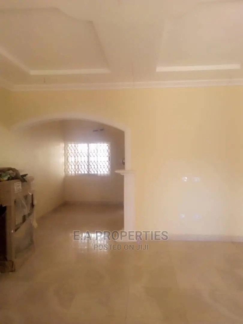 3bdrm House in E a Properties, Boi for Sale
