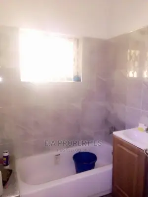 3bdrm House in E a Properties, Boi for Sale