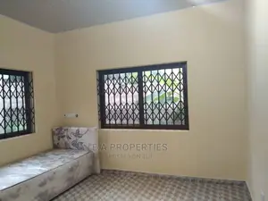 3bdrm House in E a Properties, Boi for Sale