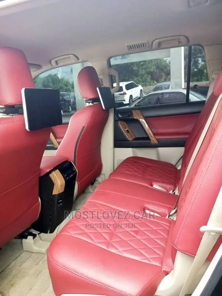 Car Rentals Prado to Rent for Tour Weddings Business Trips