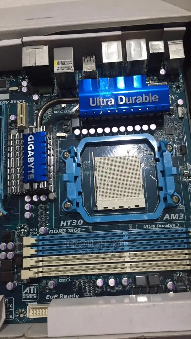 GIGABYTE Motherboard