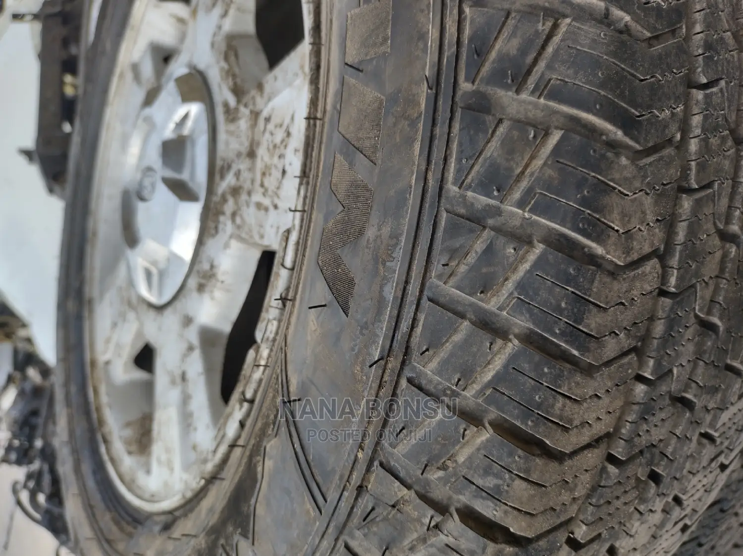 Ford F-150 Set of Tires 245/65 R 17