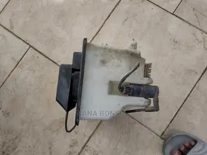 Ford F-150 Wiper Water Tank