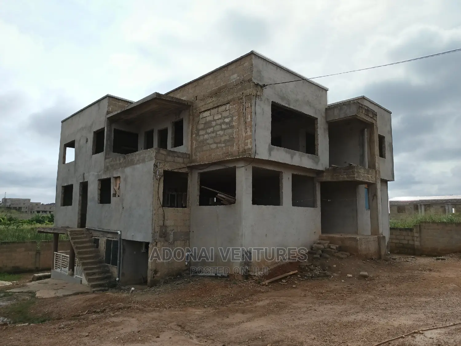 8bdrm House in Ahenema Kokoben, Kumasi Metropolitan for sale
