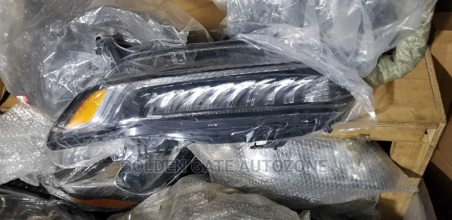 Honda Accord 2018 to 2022 Touring Headlight Pair