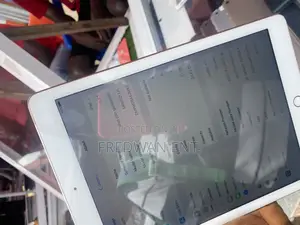 Apple iPad 9.7 32 GB