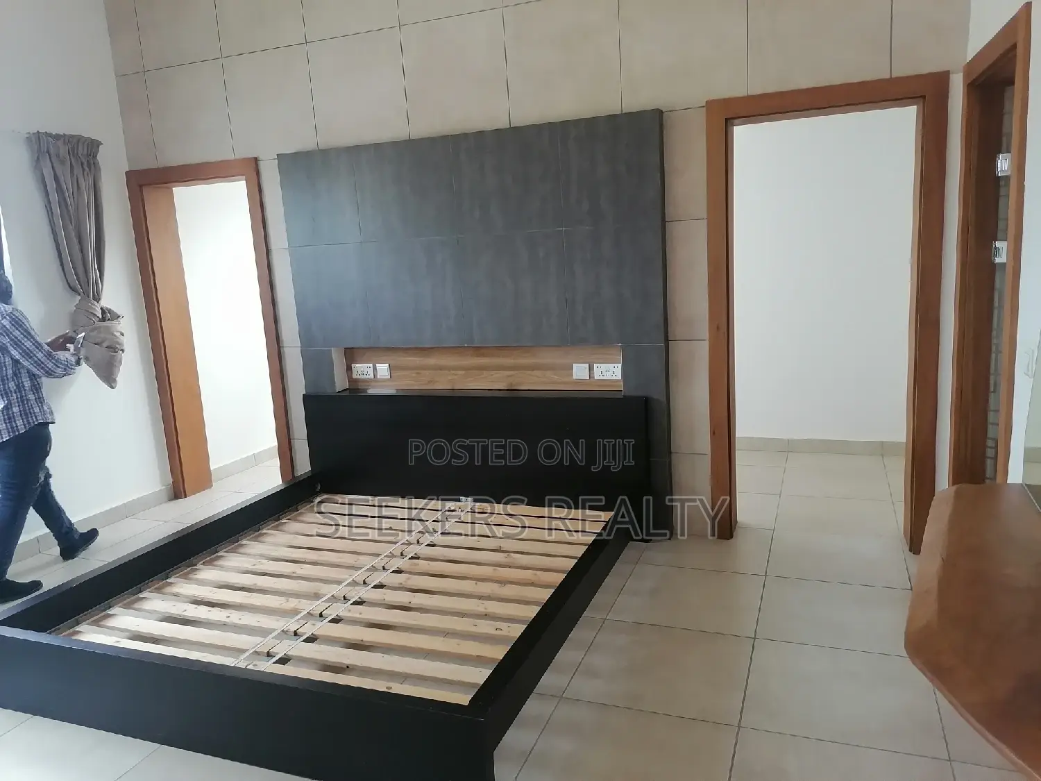 5bdrm Townhouse/Terrace in Seekers Realty, Cantonments for Sale
