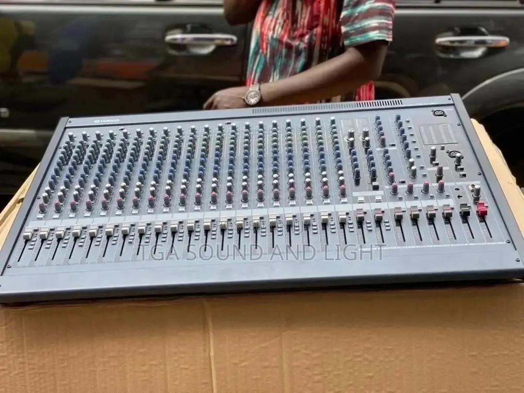 Yamaha Mg24/14fx 24-channel Mixer With Dual Efx