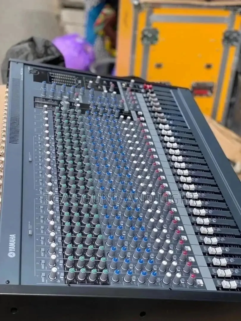 Yamaha Mg24/14fx 24-channel Mixer With Dual Efx