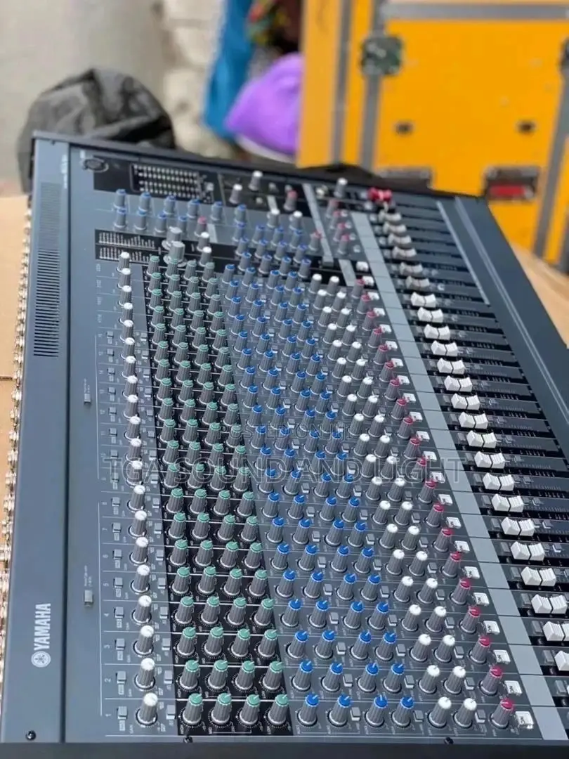 Yamaha Mg24/14fx 24-channel Mixer With Dual Efx