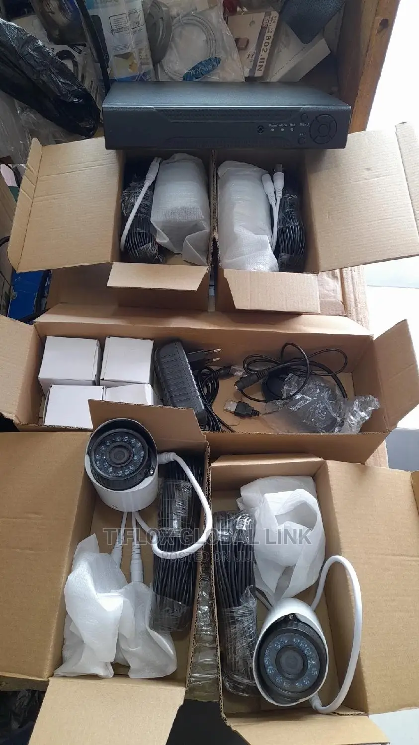 Complete Set of 4 Channels AHD 2mp