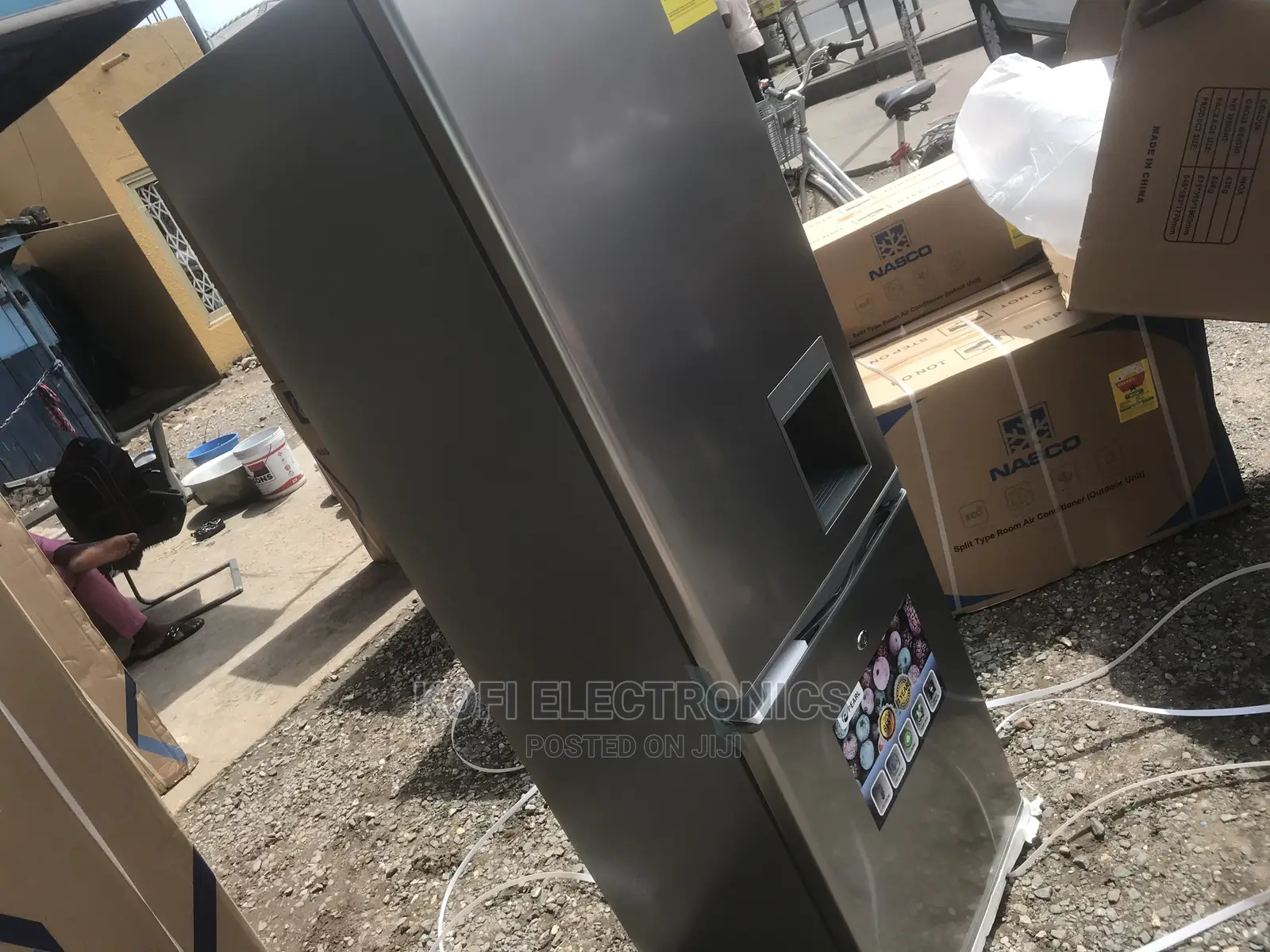 Quality Pearl 251L Bottom Freezer Refrigerator