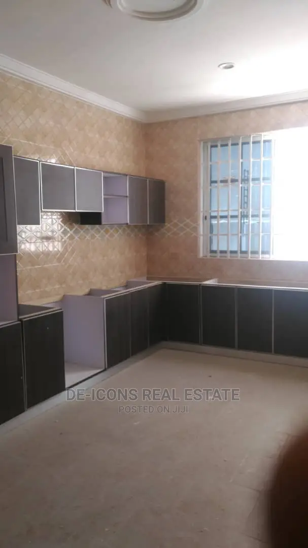4bdrm Mansion in De-Icons Real Estate, Ga South Municipal for sale