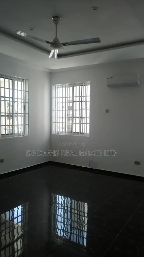 4bdrm Mansion in De-Icons Real Estate, Ga South Municipal for sale