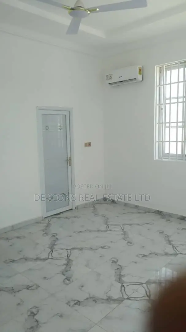 4bdrm Mansion in De-Icons Real Estate, Ga South Municipal for sale