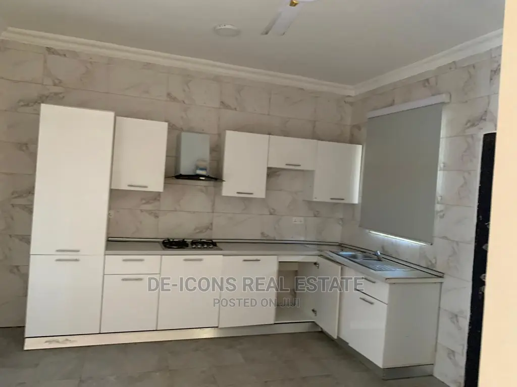 4bdrm Mansion in De-Icons Real Estate, Ga South Municipal for sale