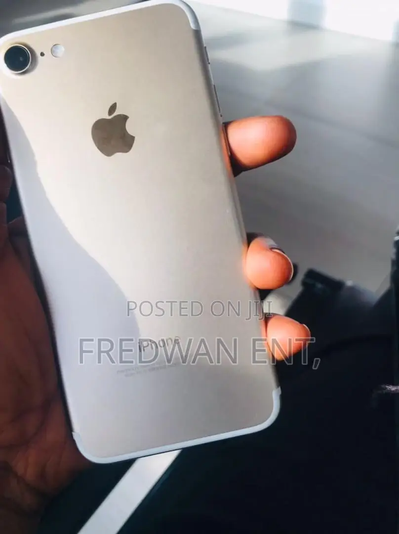 Apple iPhone 7 32 GB Gray