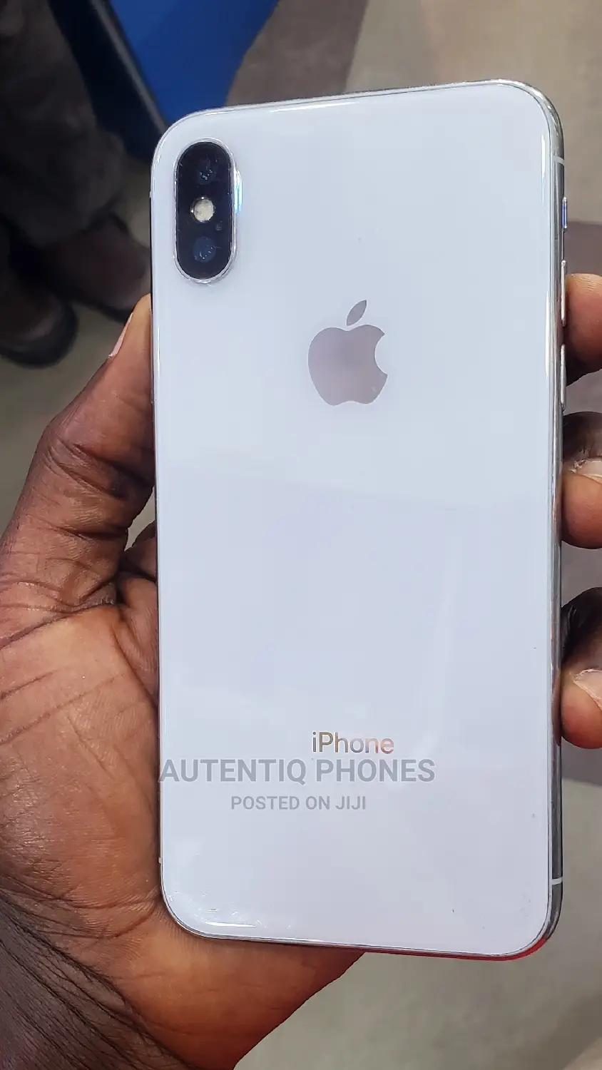 Apple iPhone X 64 GB White