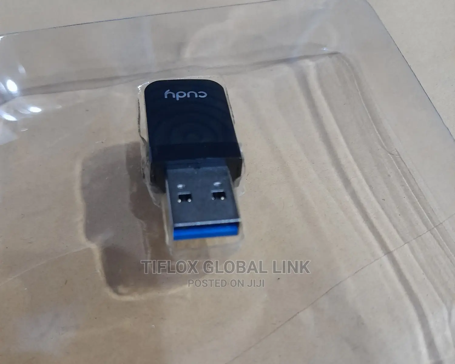 AC 1300 Wireless Dual Band USB Adaptor