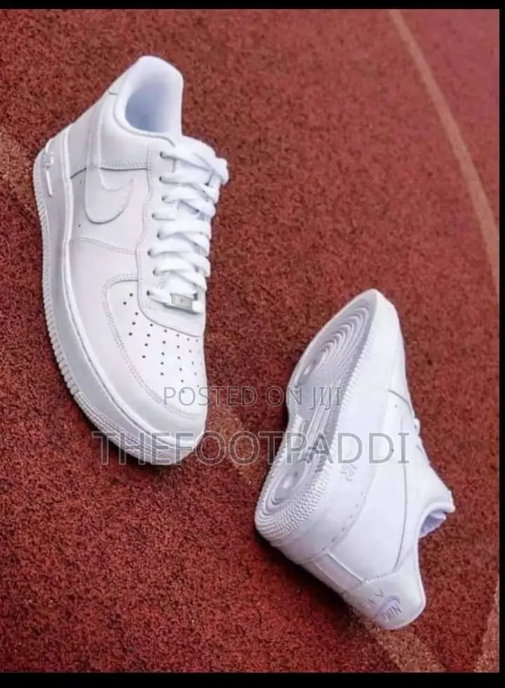 Nike Air Force 1 (Plane)