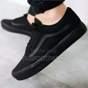 Vans of the Wall