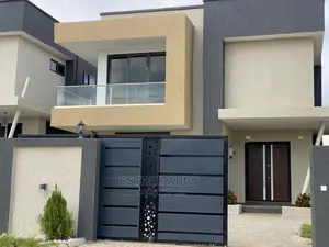 4bdrm House in Lake Side Estate for rent
