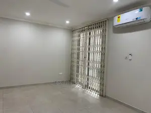 4bdrm House in Lake Side Estate for rent