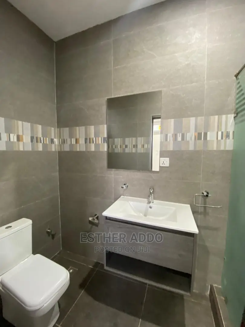 4bdrm House in Lake Side Estate for rent