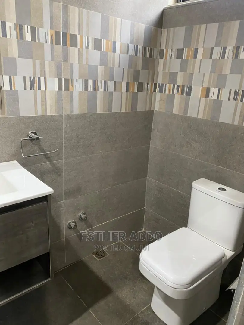 4bdrm House in Lake Side Estate for rent