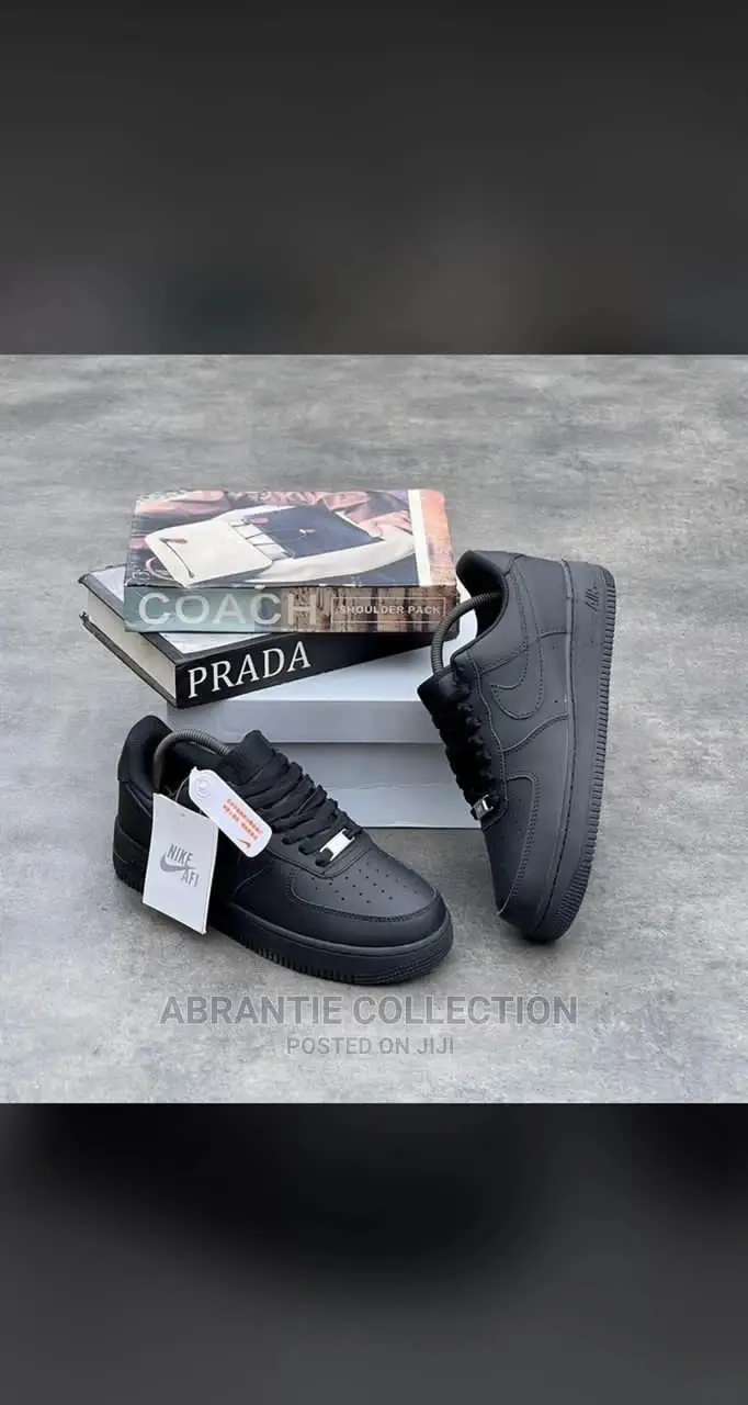 Nike Air Force 1