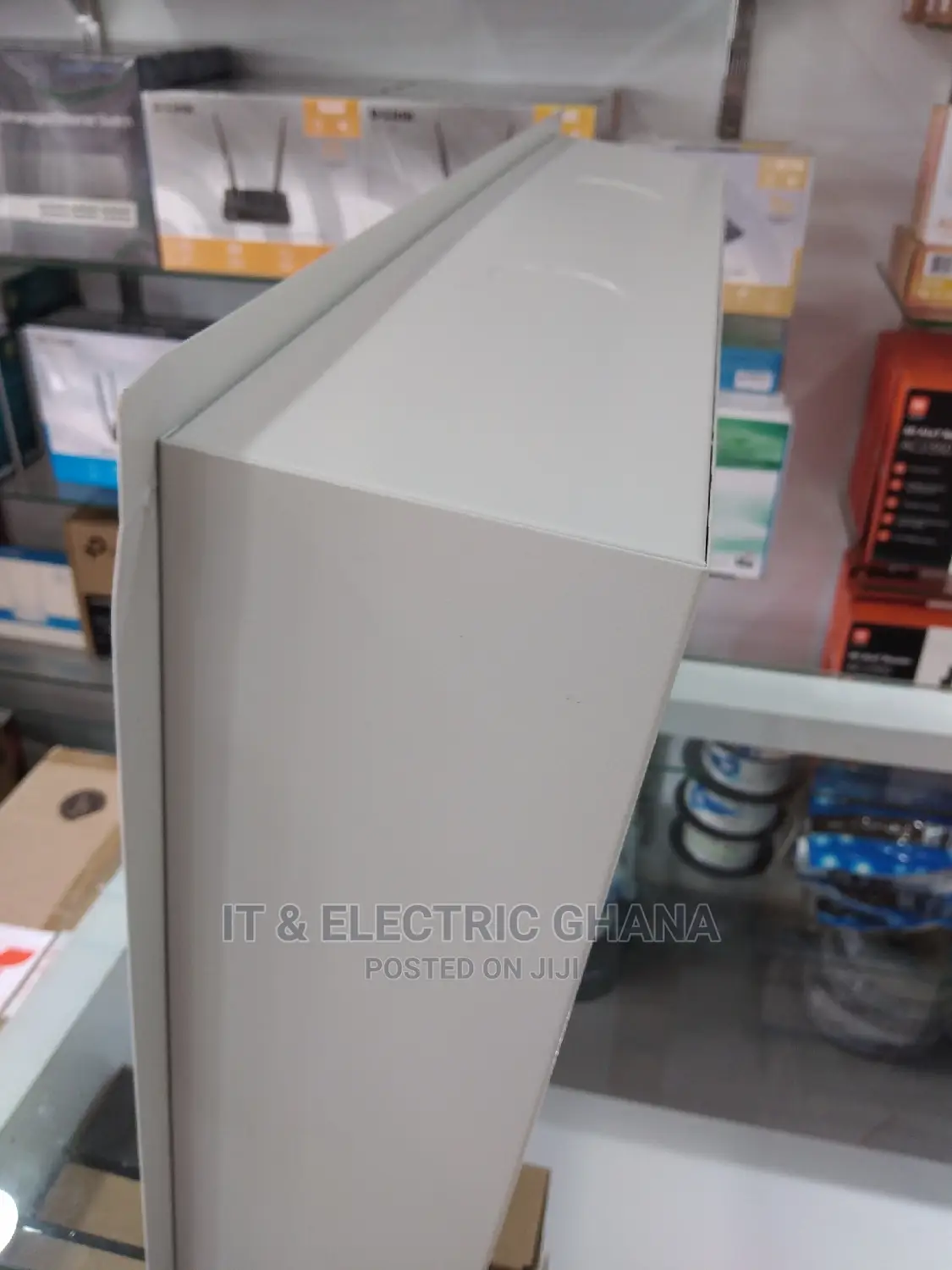 Recessed 2u Cabinet