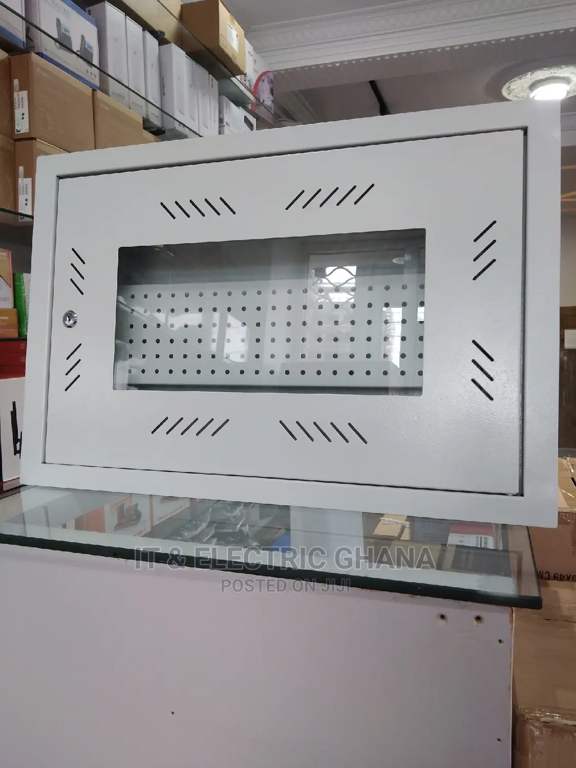 Recessed 2u Cabinet