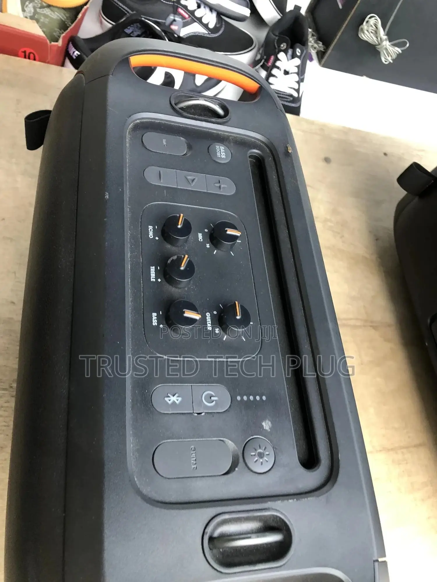 Brand New JBL Party Box on the Go Essential Bluetooth Speaker Instock