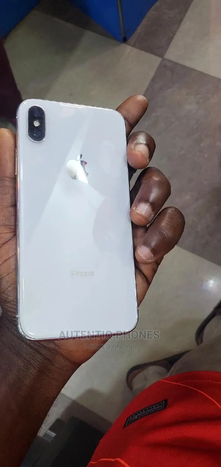 Apple iPhone X 64 GB White