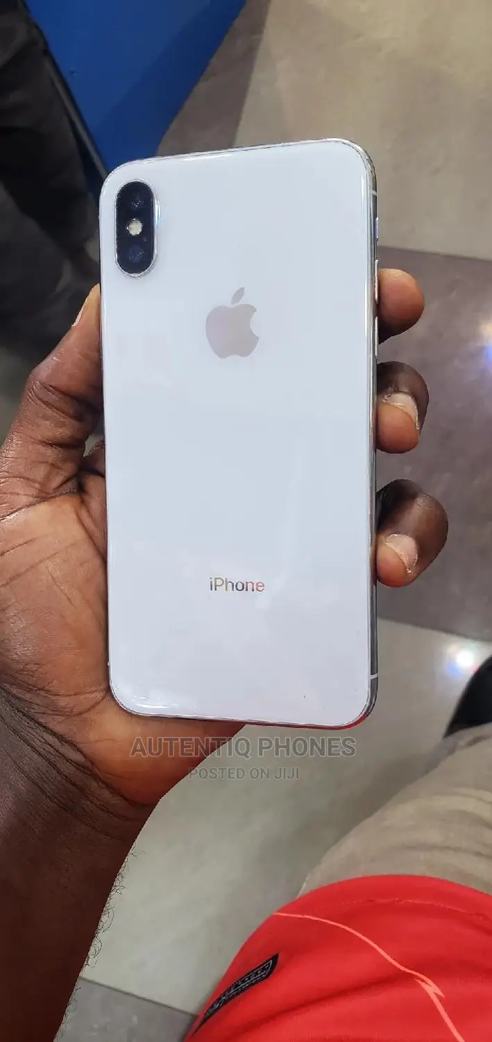 Apple iPhone X 64 GB White
