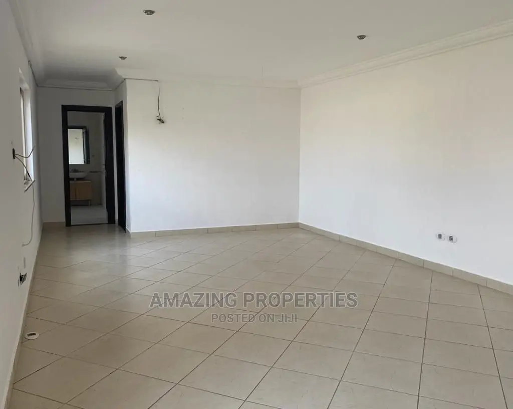 Furnished 4bdrm House in 4 Bedrooms House for Sale