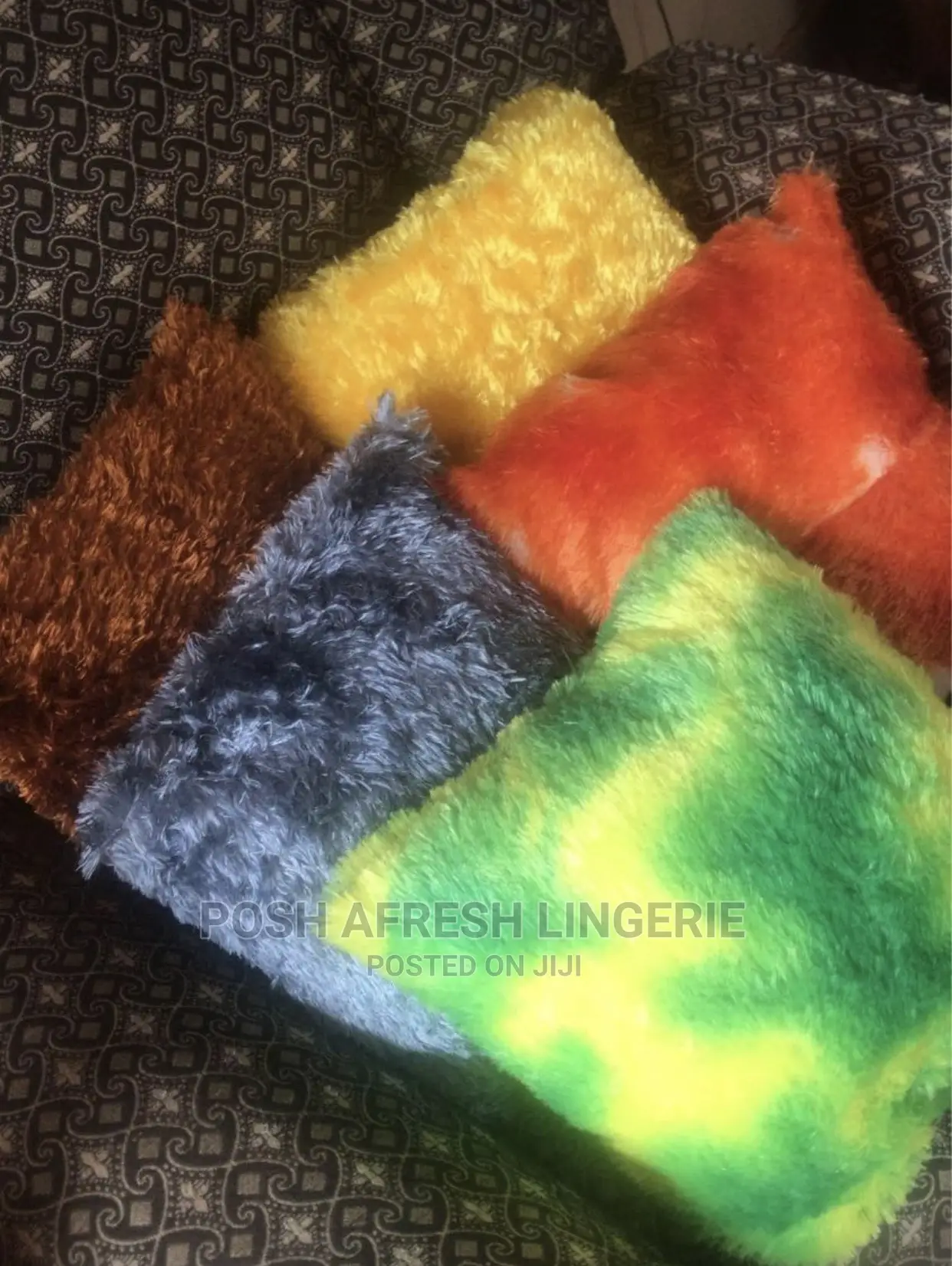 Fluffy Pillows Throw/ Armrest/ Fur
