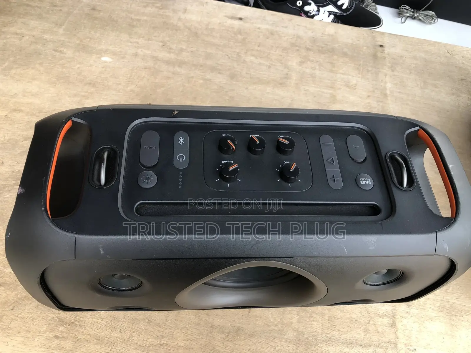 Brand New JBL Party Box on the Go Essential Bluetooth Speaker Instock