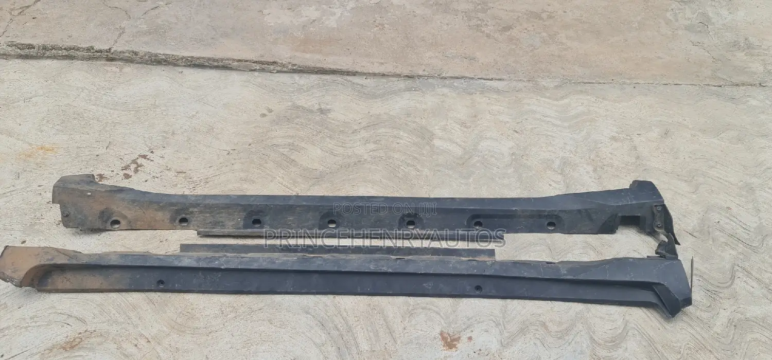 Running Board Pair for Toyota CHR 2018 -2023