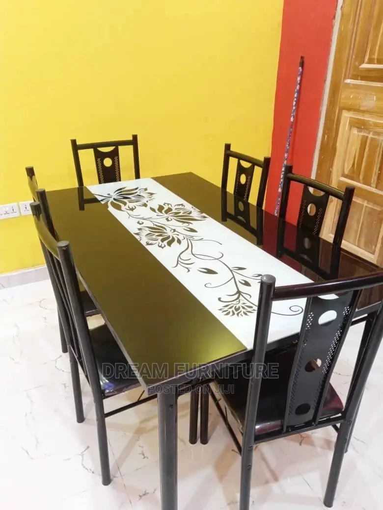 Six Seater Dinnig Set