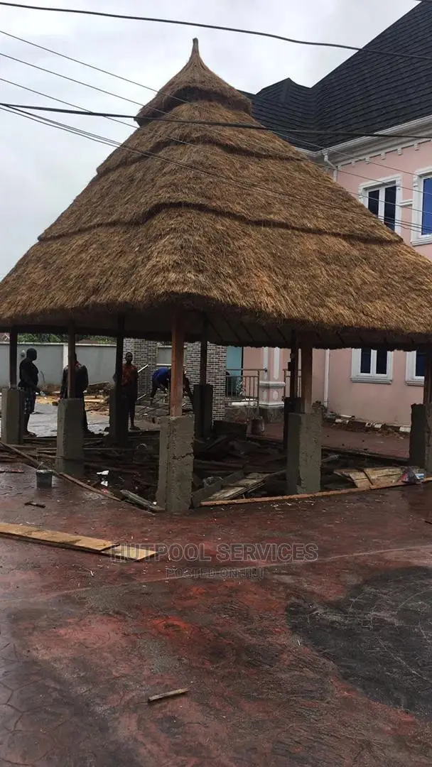 Hut Contractor