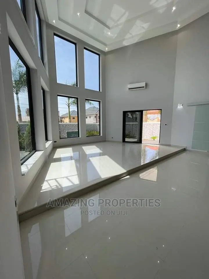 5bdrm House in for Sale 5 Bedroom for Sale