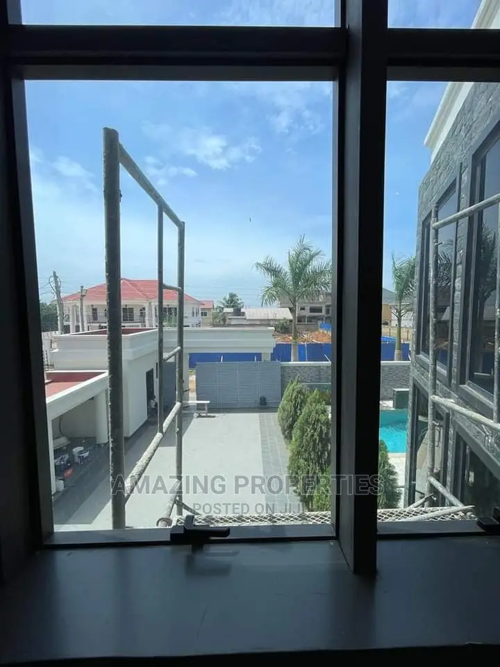 5bdrm House in for Sale 5 Bedroom for Sale