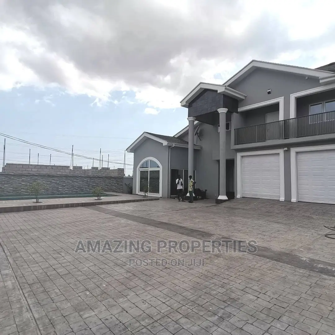 4bdrm House in East Legon for Sale