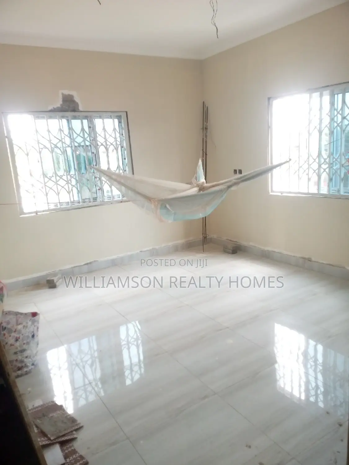3bdrm Mansion in Coastal Estate Area, Spintex for sale