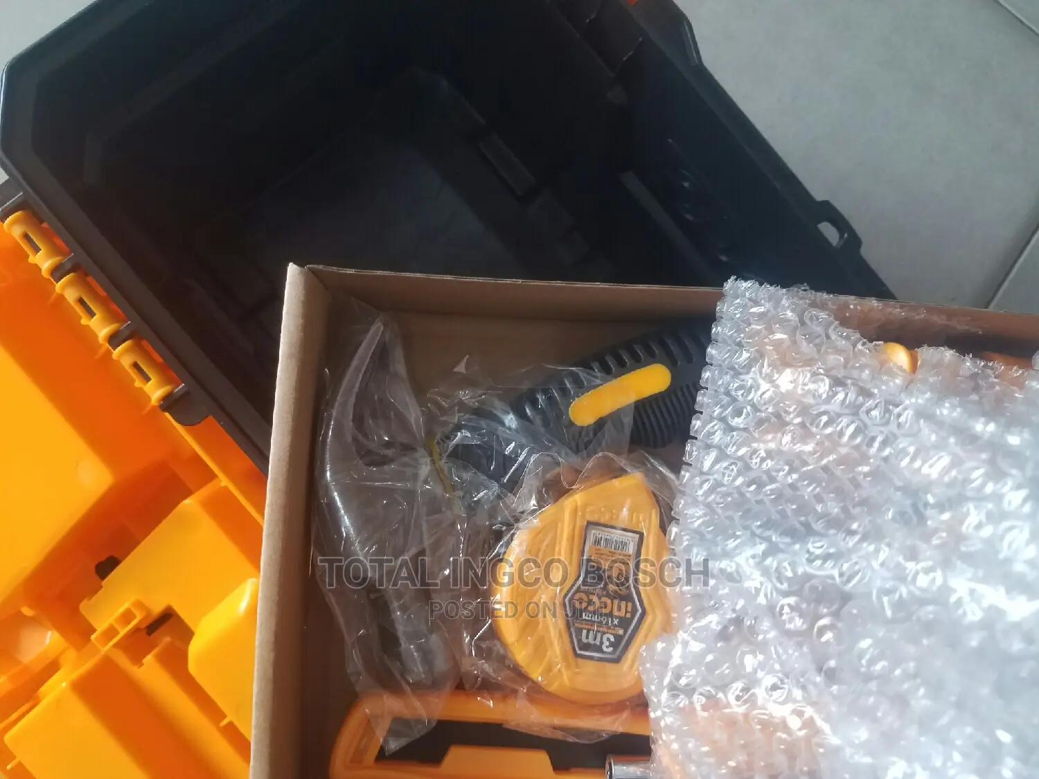 Ingco 32pcs Handtool Set
