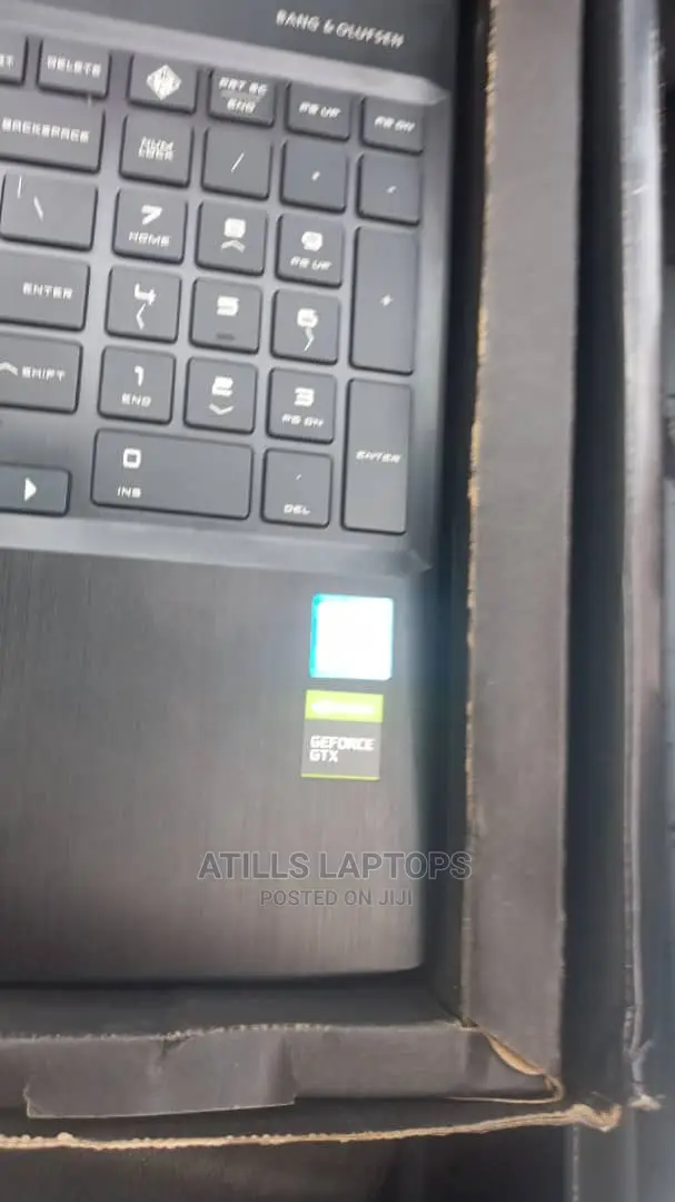 New Laptop HP Omen 15 8GB Intel Core I7 SSD 512GB